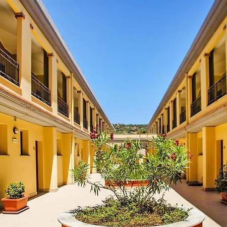 - Isr05100b-cya Apartment